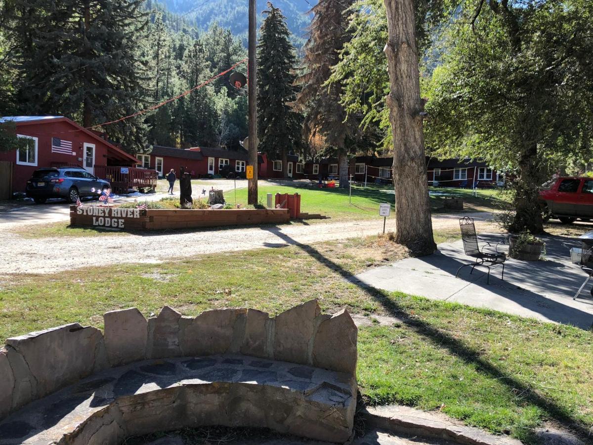 Stoney River Lodge Drake Exterior photo
